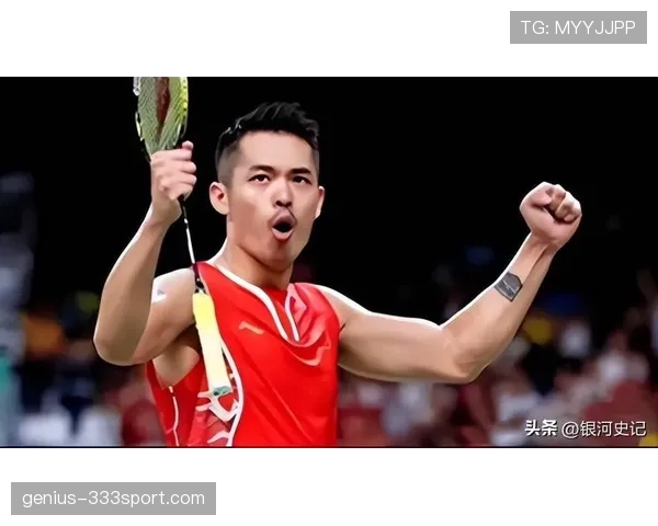 林丹睡眼朦胧去机场，拖着传闻级行李箱，反差太魔幻